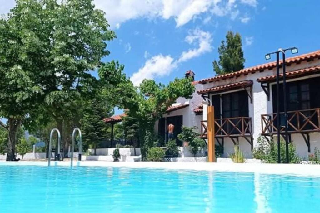 αρχοντικο στουσ προποδεσ του ορουσ διρφυσ Holiday home *
