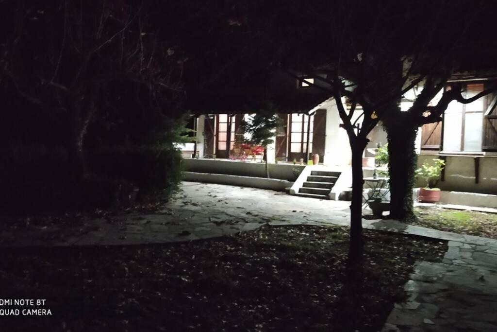 αρχοντικο στουσ προποδεσ του ορουσ διρφυσ *
